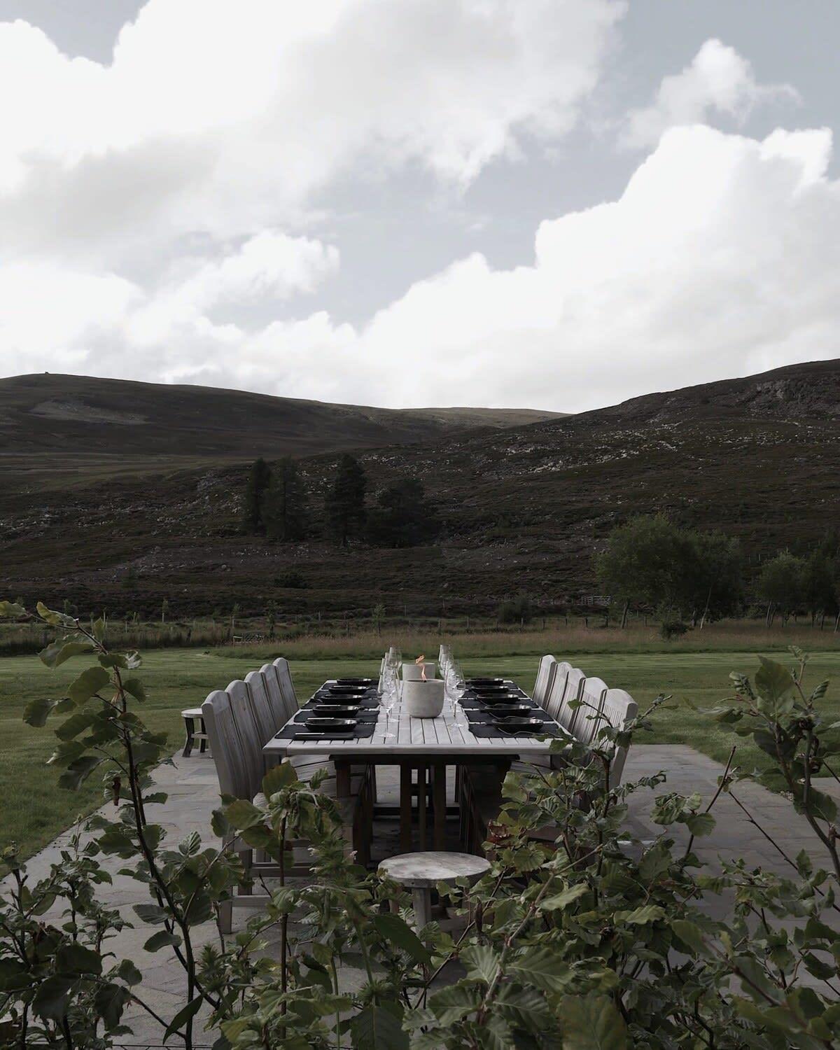 Huswell - Gairnshiel Lodge - Unique & Exclusive Lodge Next To The Castle Ballater Exterior photo